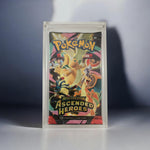 Acrílico Sellado con Sobre Ascended Heroes – Pokémon TCG | TPM TCG |  Lote limitado a 40 pzs